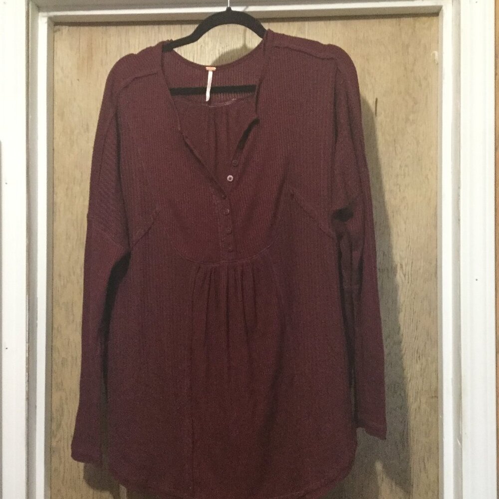 Free People oversized top  wine in color exposed seams very good condition